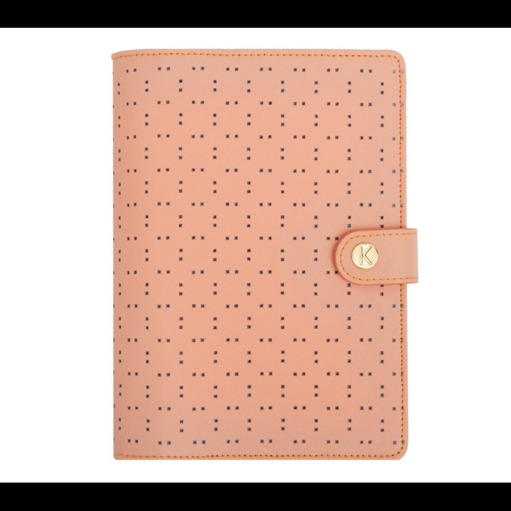 ⚠️sold⚠️ Kikki.K rare ! Peach 🍑 Perforated medium planner